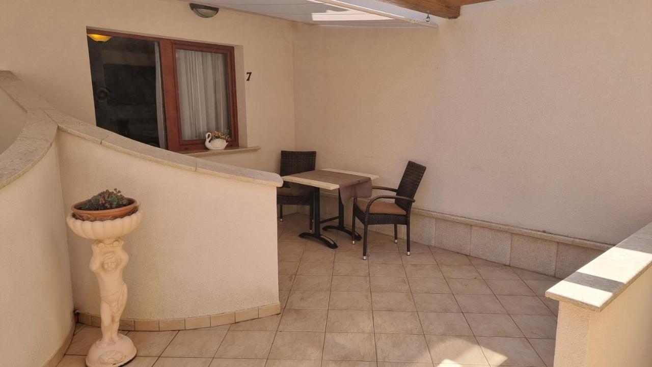 Apartmani Sidro مالينسكا المظهر الخارجي الصورة